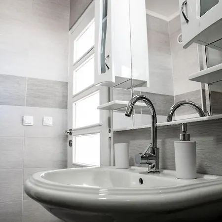 Apartman Nikola Tesla *