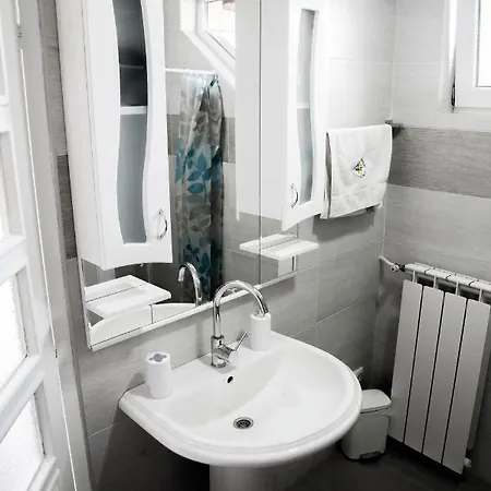 Nikola Tesla Apartamento *