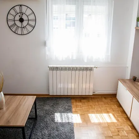 Nikola Tesla Apartman *